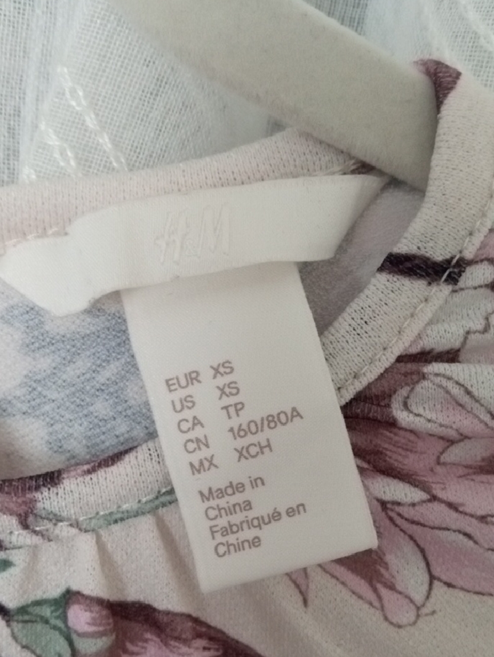 H&M Floral Long-Sleeve Blouse Ivory with Birds, Flowers & Butterflies Size XS - Picture 3 of 11